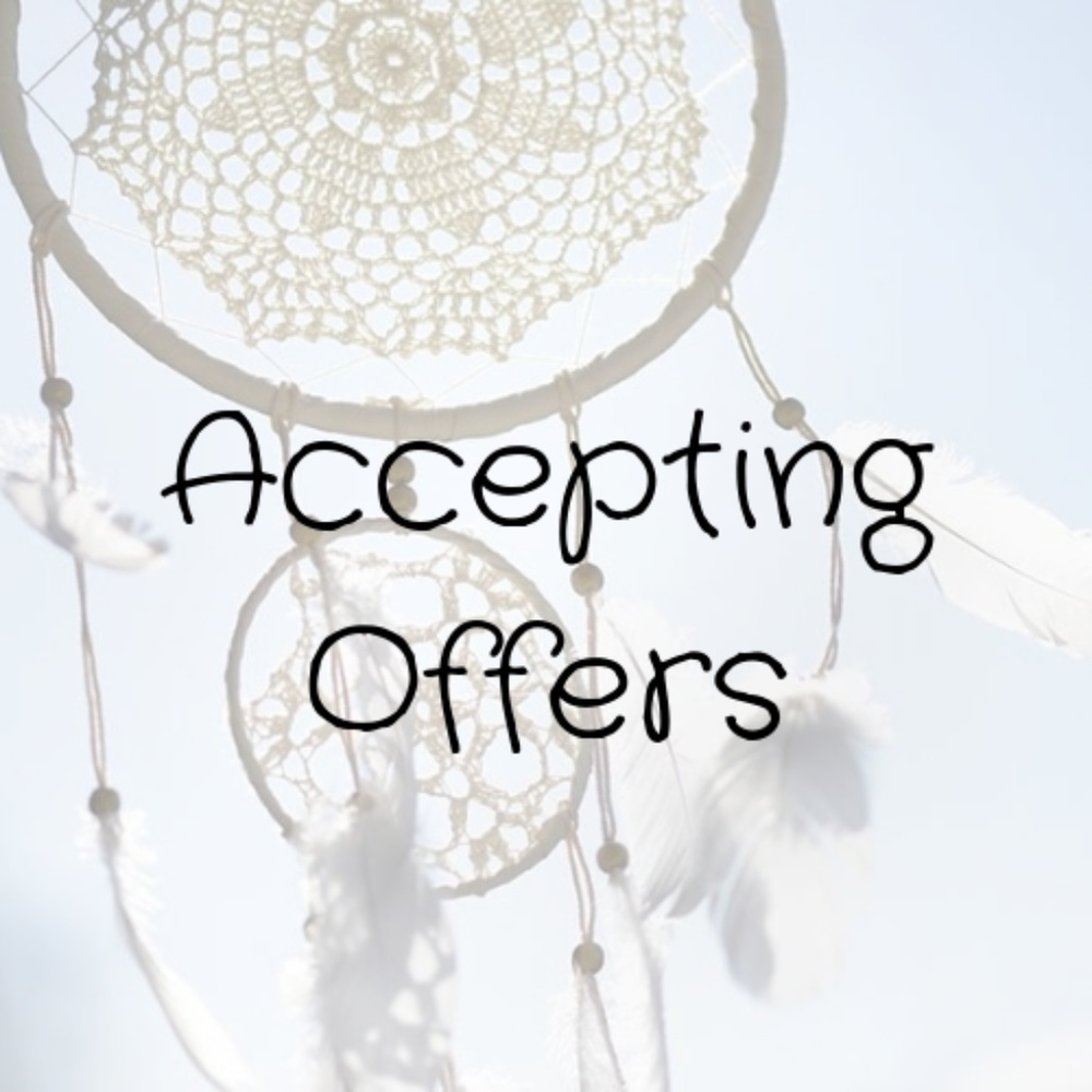 Hey beautiful people! Welcome to my closet!